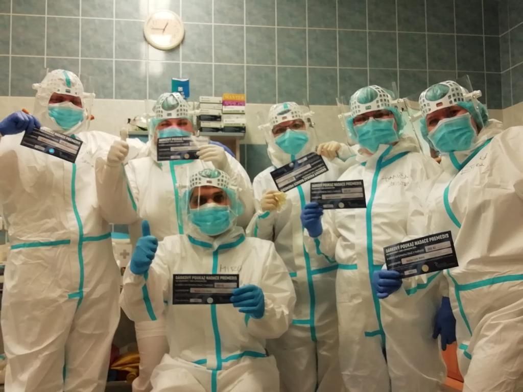 Nadace Premedis podporuje zdravotníky 1. linie